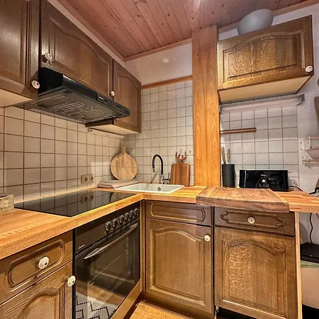 Sunny Ula, Close To Brunnachbahn شقة